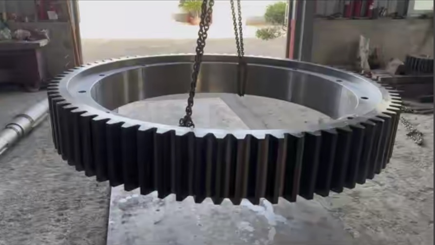 Big forged gear ring 
