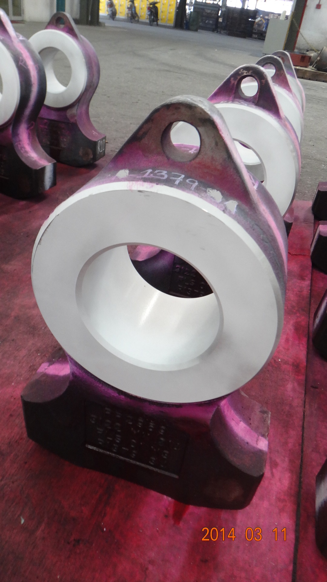 Hammer (Manganese steel casting)